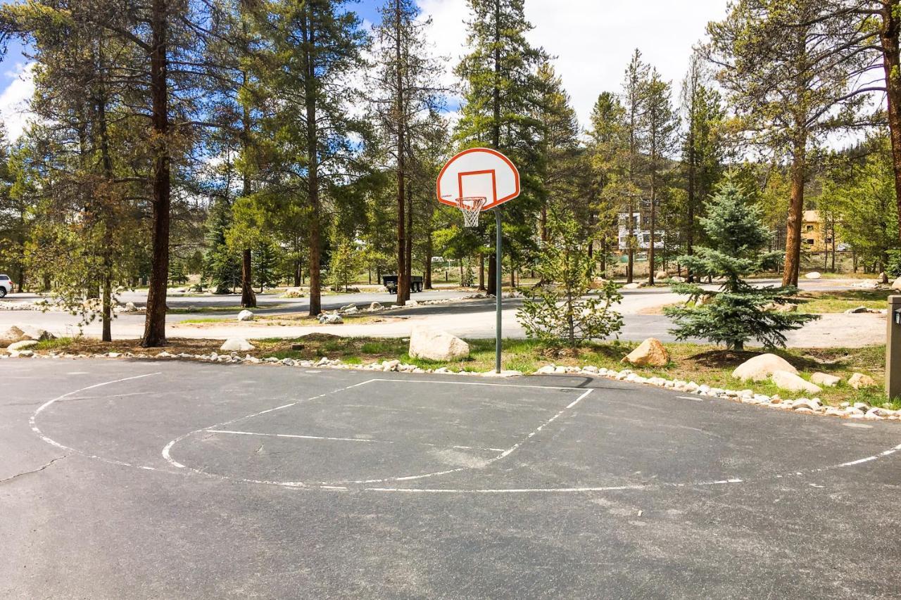 The Pines Condos Кийстоун Екстериор снимка