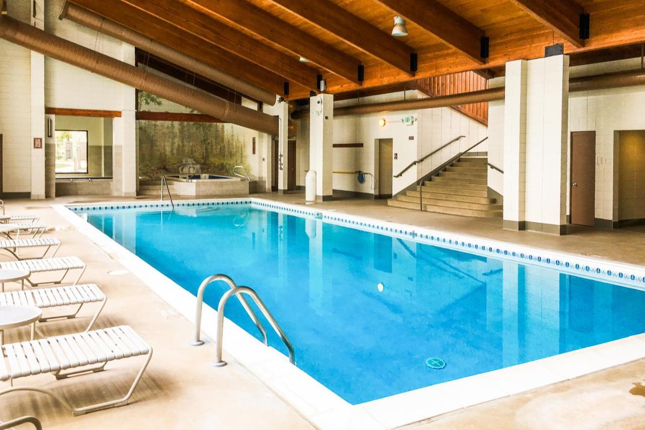 The Pines Condos Кийстоун Екстериор снимка