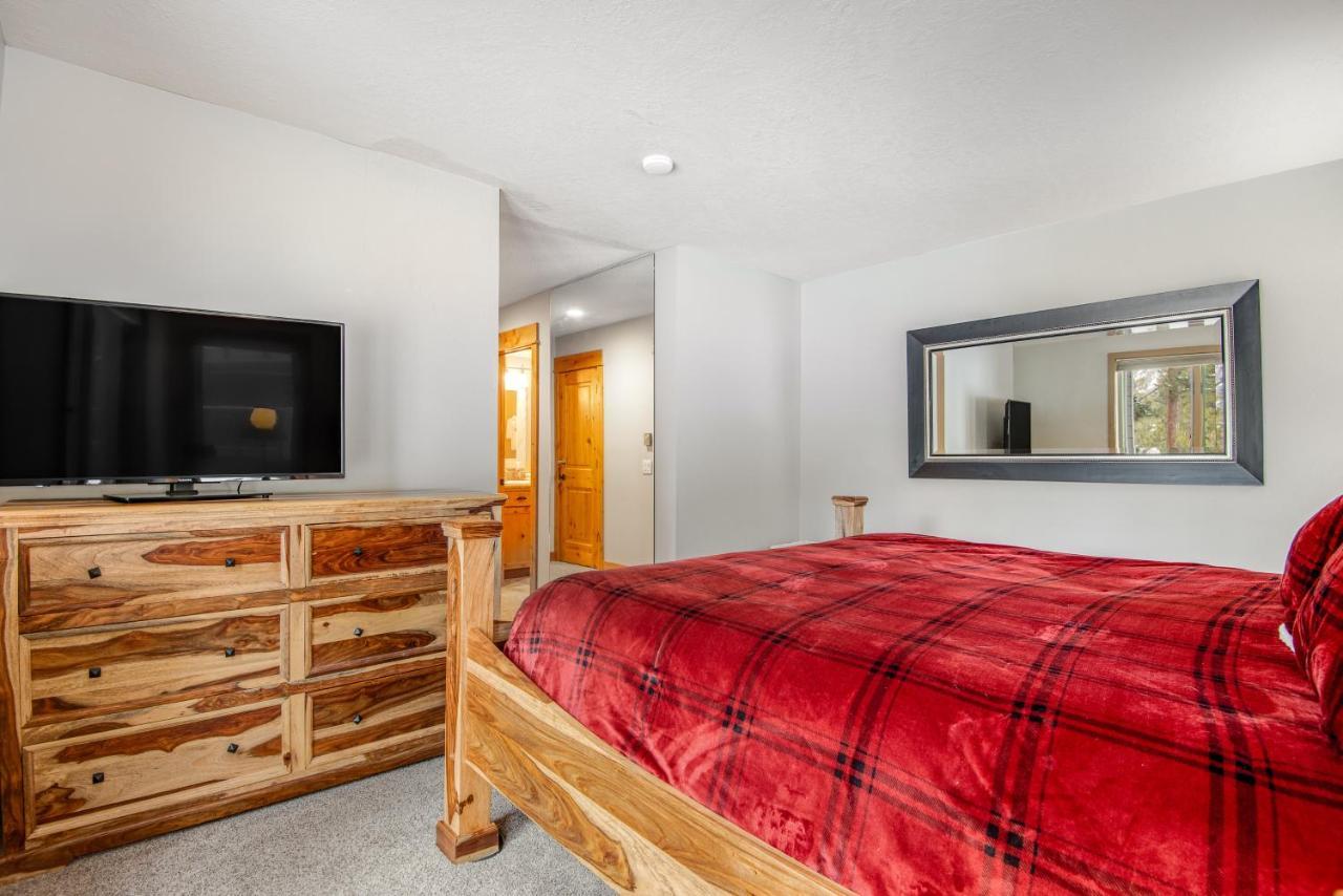 The Pines Condos Кийстоун Екстериор снимка