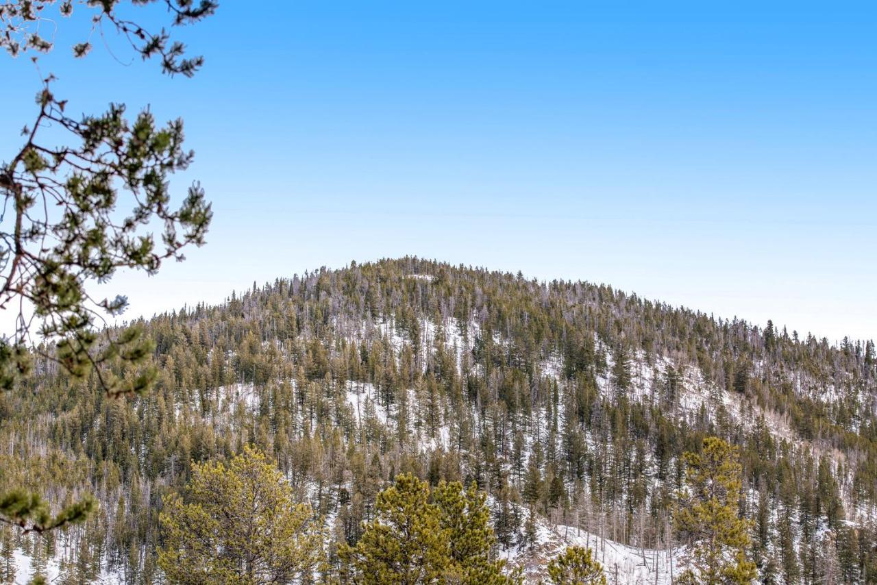 The Pines Condos Кийстоун Екстериор снимка