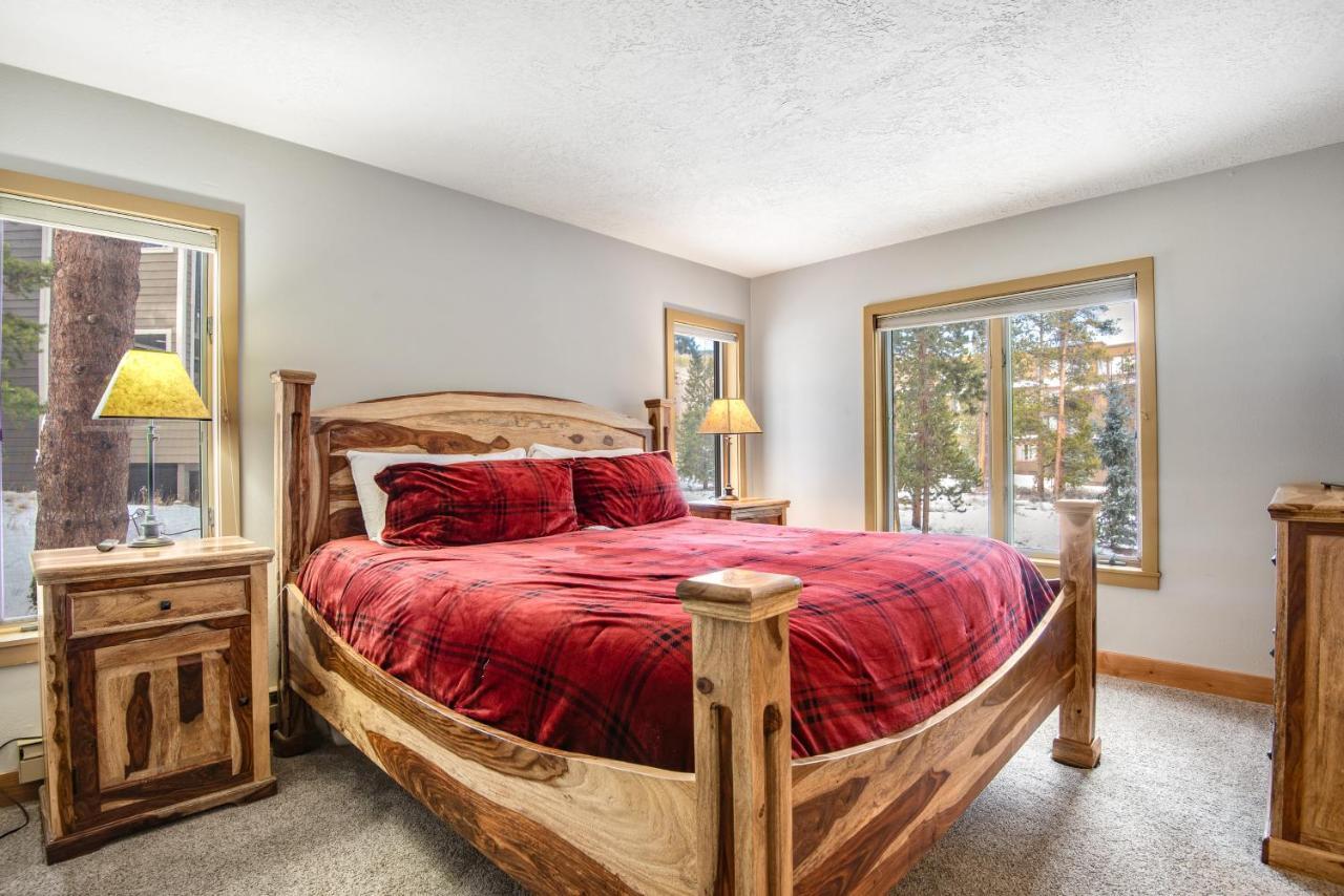 The Pines Condos Кийстоун Екстериор снимка